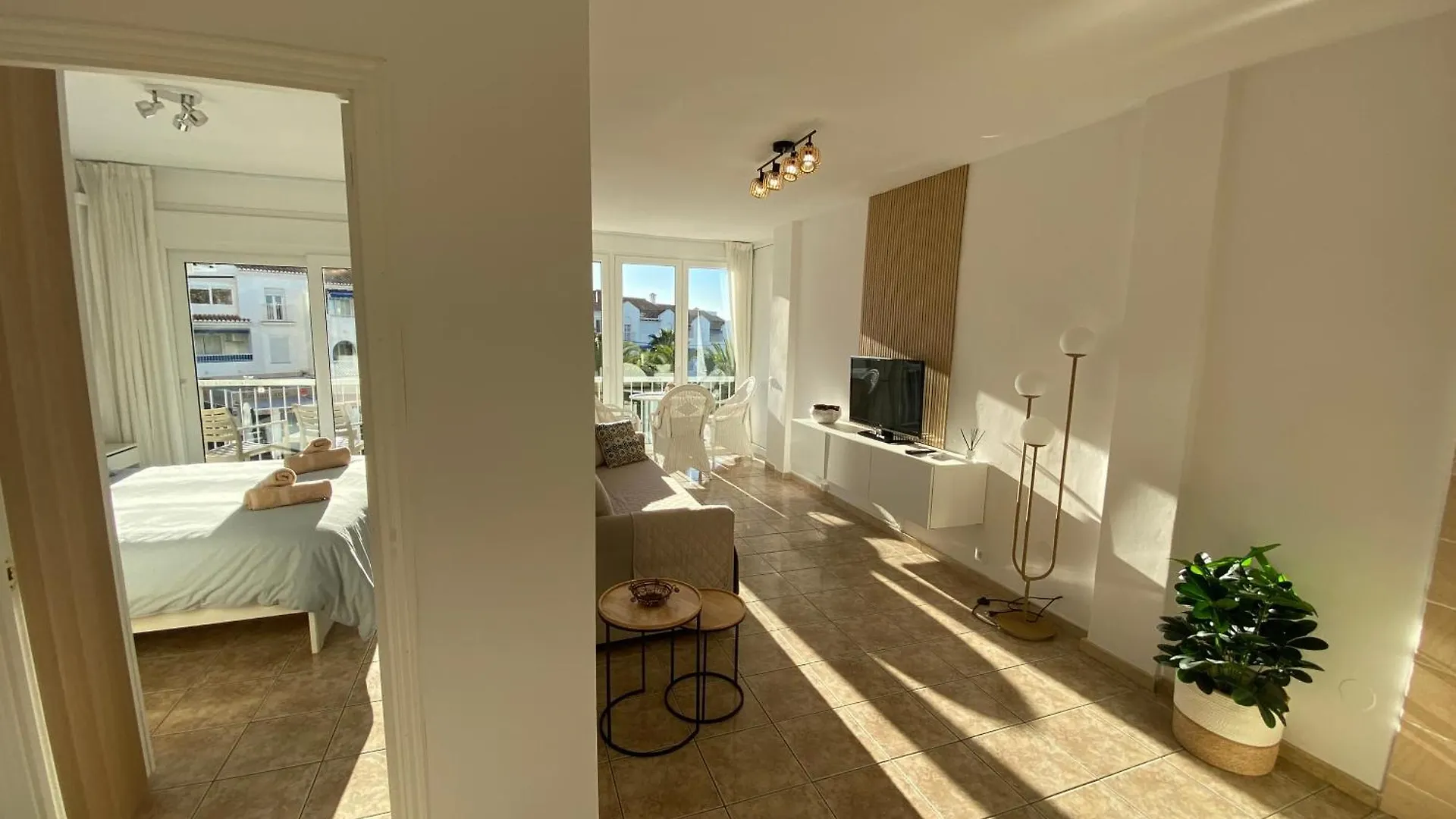 Delfin Nerja Apartman