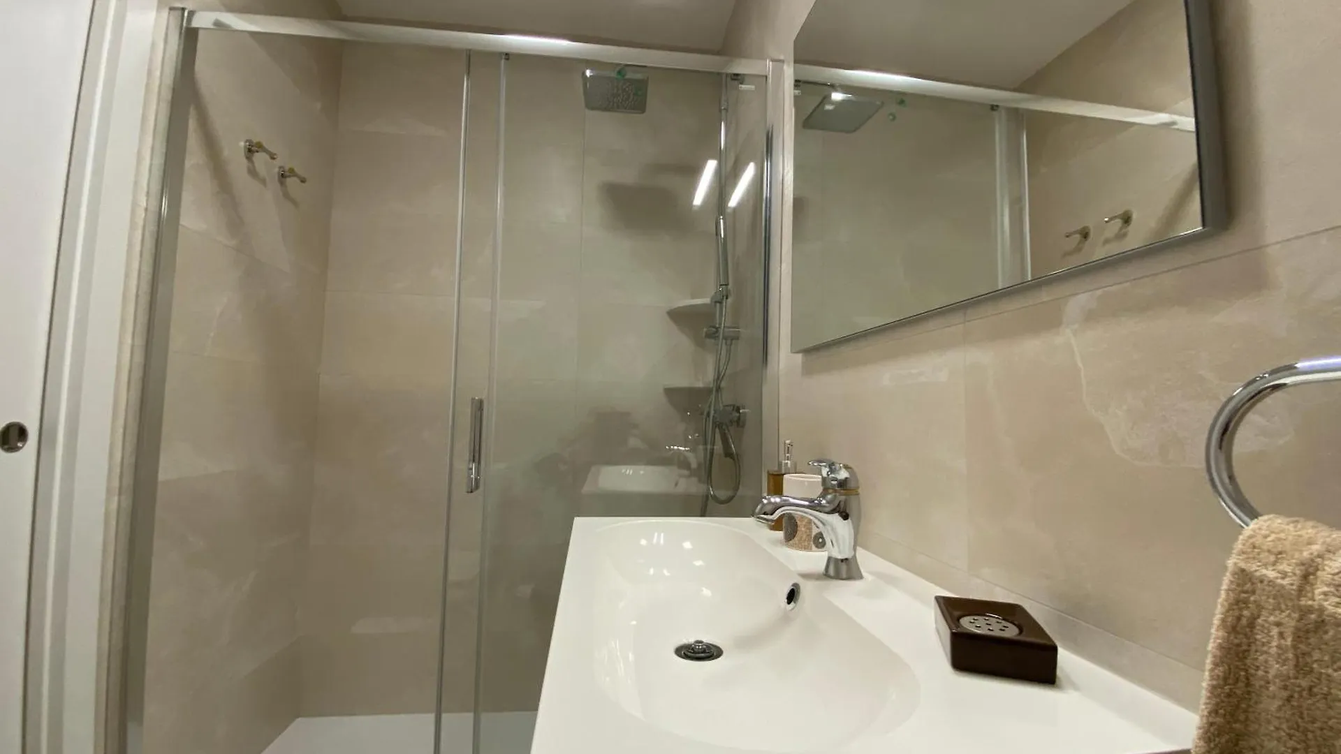Delfin Nerja Apartman