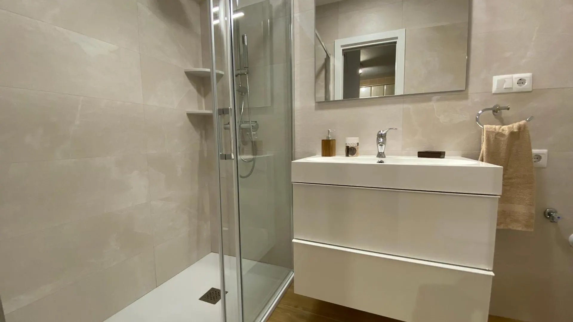 Delfin Nerja Apartman